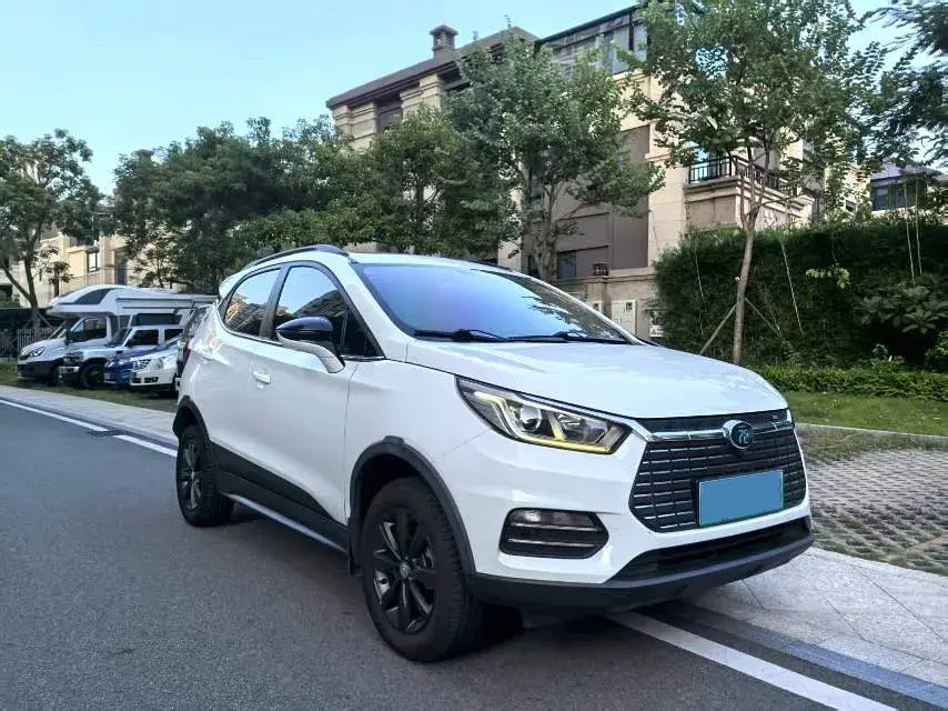 2018 BYD YUAN thumbnail 3