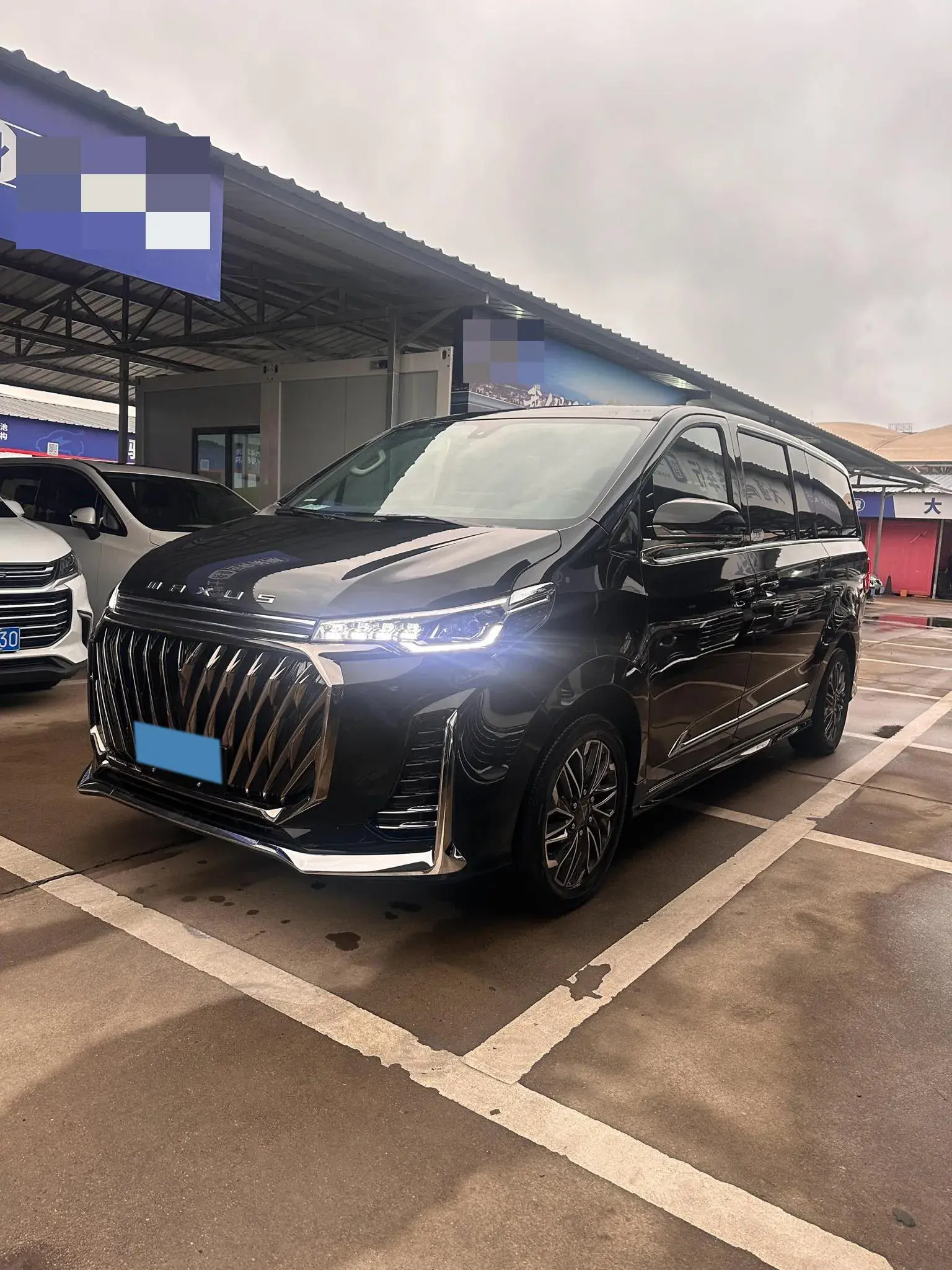 2023 MAXUS G20 view 1