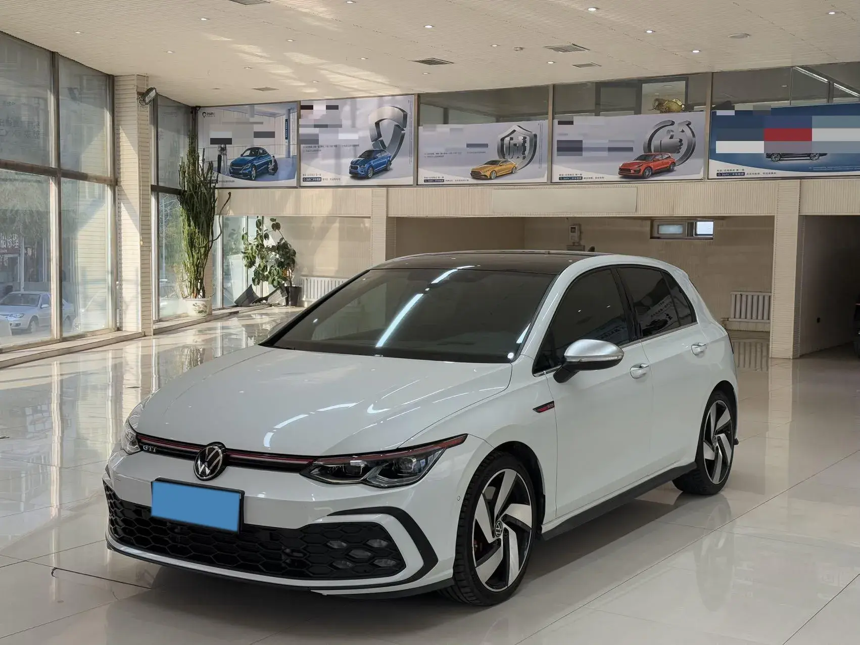 2021 VOLKSWAGEN GOLFGTI view 1