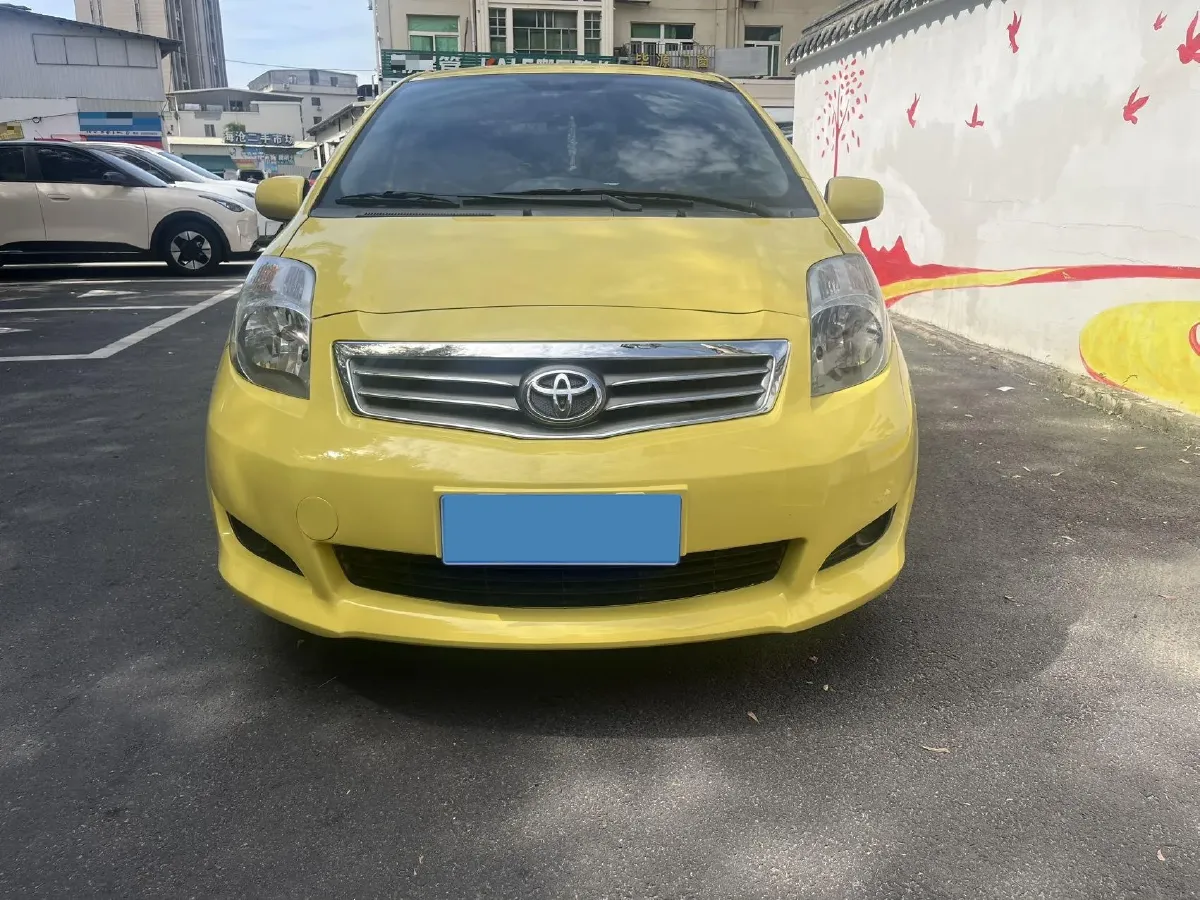 2011 Toyota Yaris 1.6L 118HP L4 4AT,autocango,china used car exporter,china ev exporter,chinese used car exporter,chinese used ev exporter