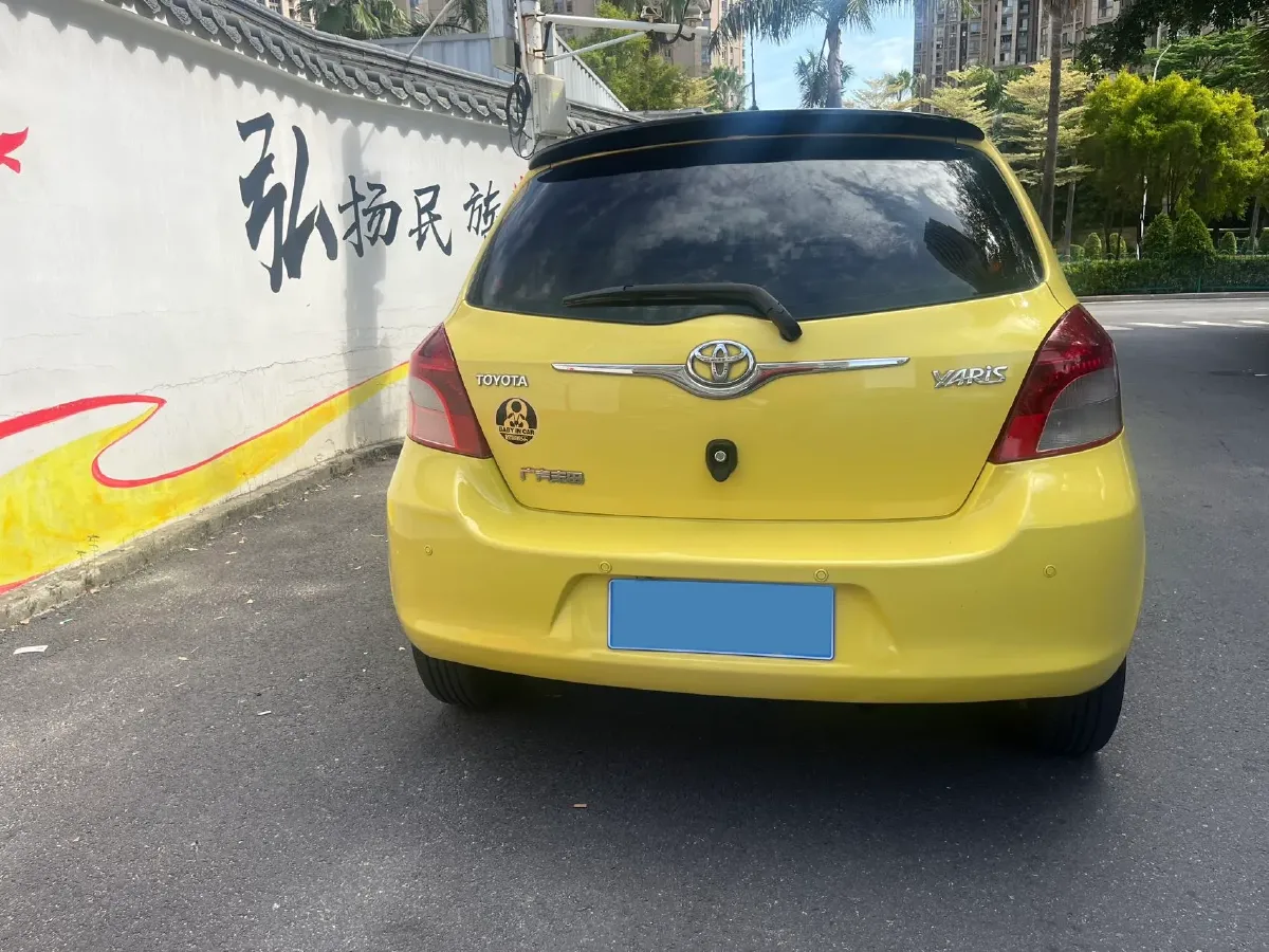 2011 Toyota Yaris 1.6L 118HP L4 4AT,autocango,china used car exporter,china ev exporter,chinese used car exporter,chinese used ev exporter