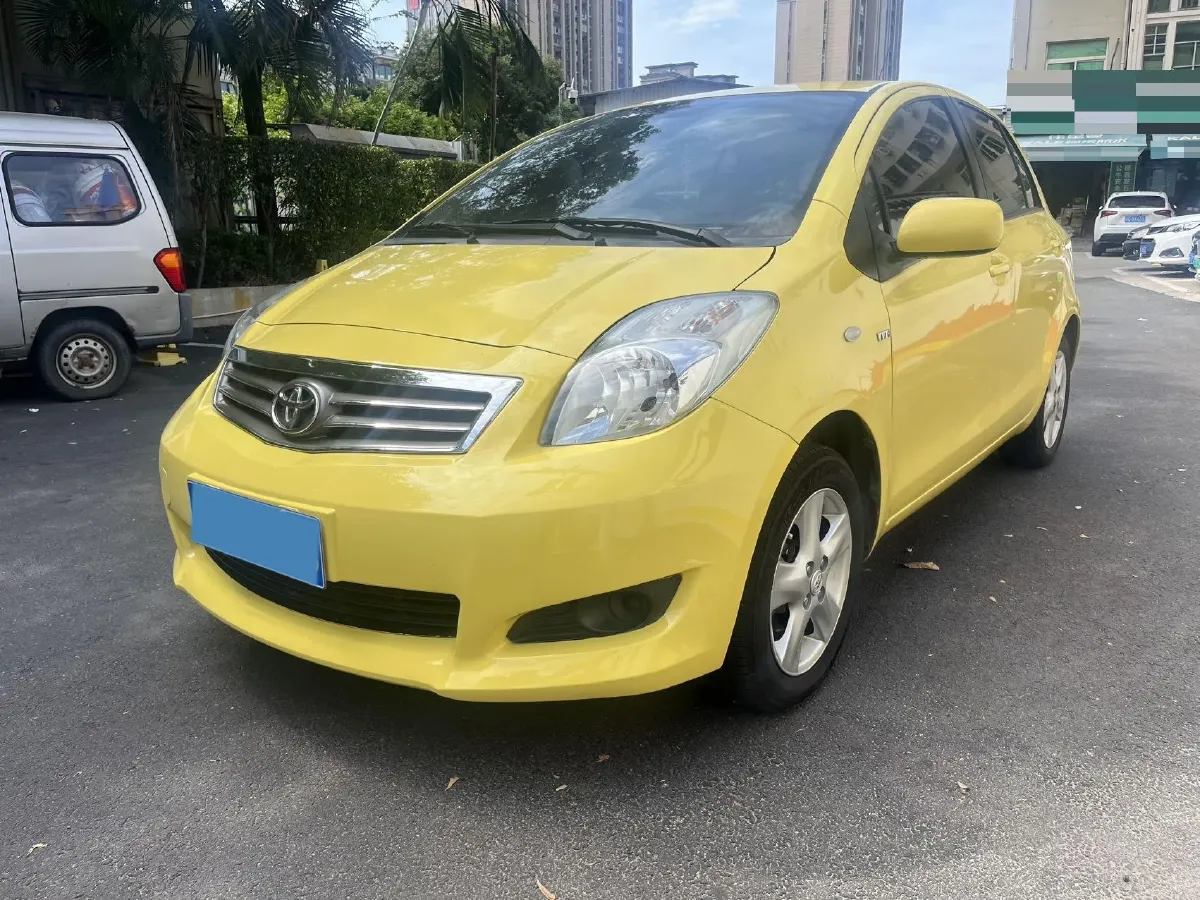 2011 Toyota Yaris 1.6L 118HP L4 4AT,autocango,china used car exporter,china ev exporter,chinese used car exporter,chinese used ev exporter