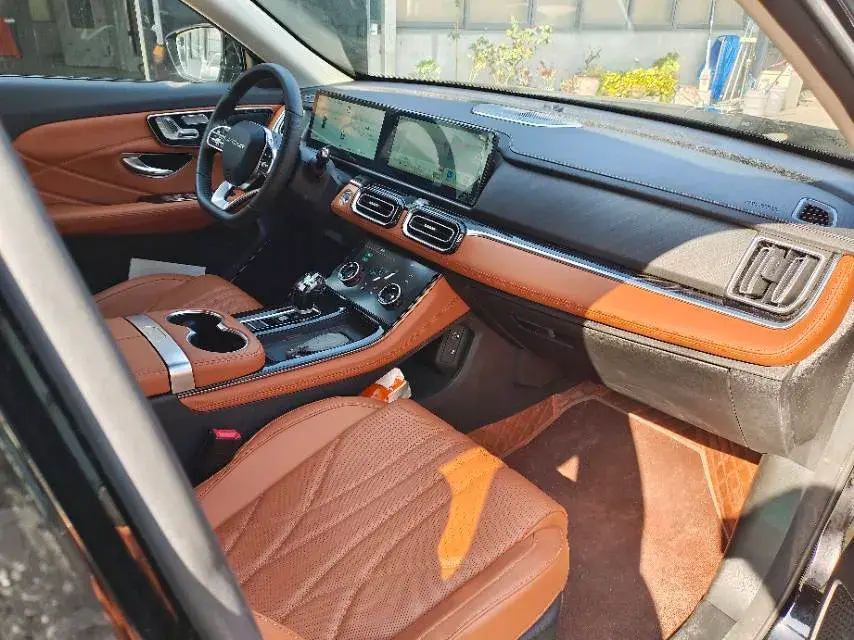 2025 JETOUR X70 thumbnail 4