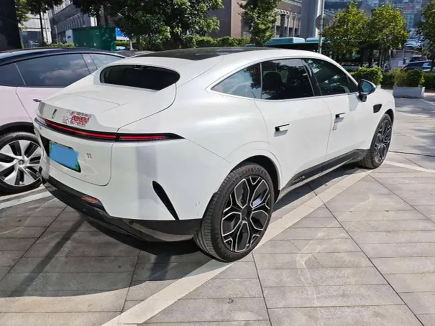 2022 AVATR 11 thumbnail 3