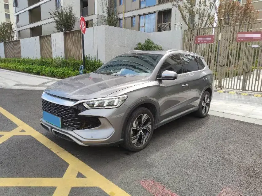 2023 BYD SONG view 1