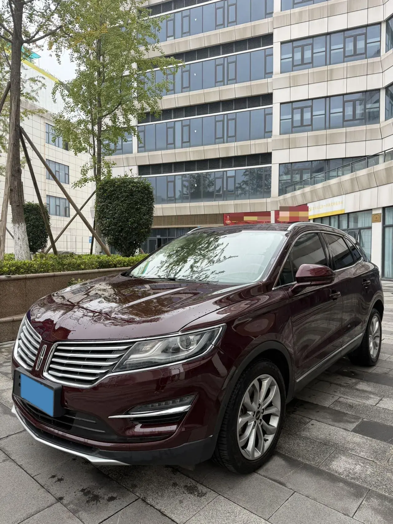 2017 LINCOLN MKC view 1