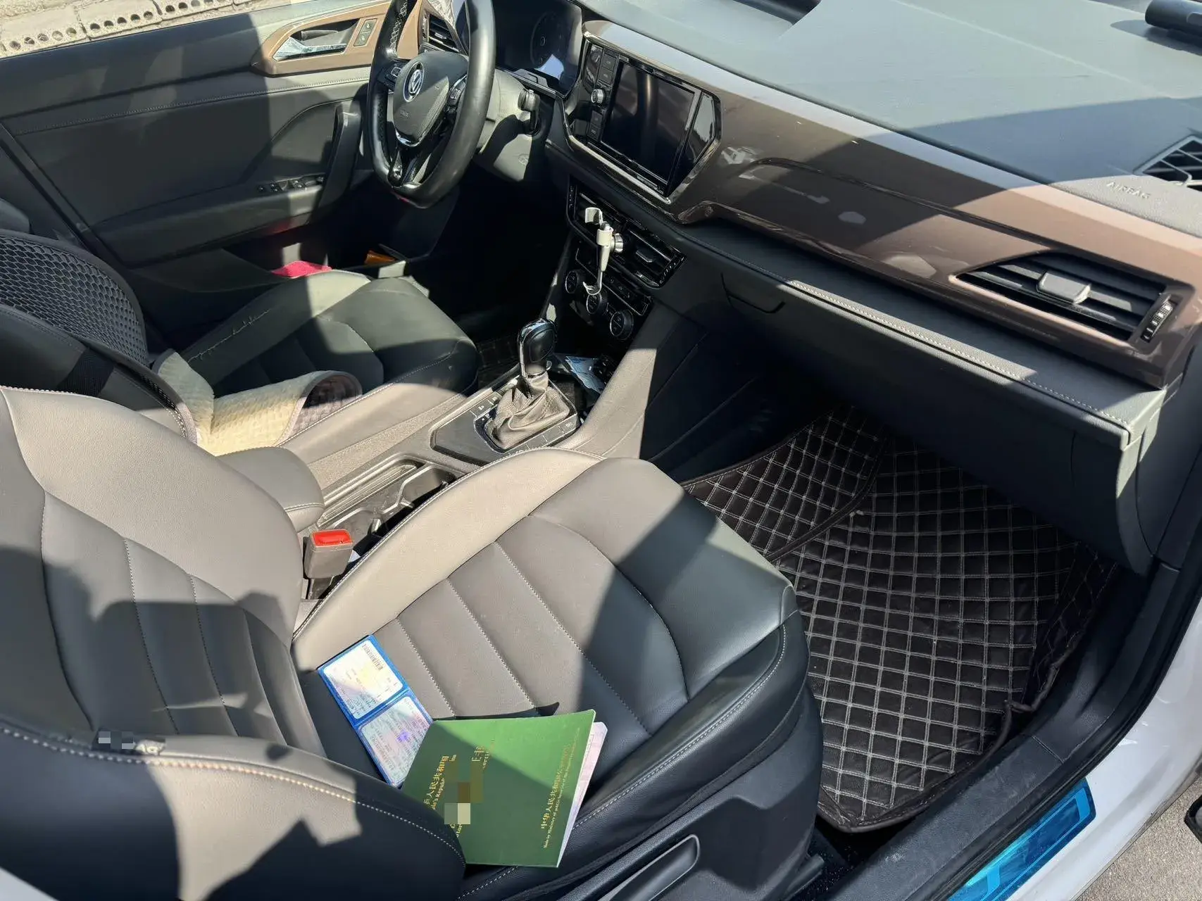 2019 VOLKSWAGEN THARU thumbnail 4