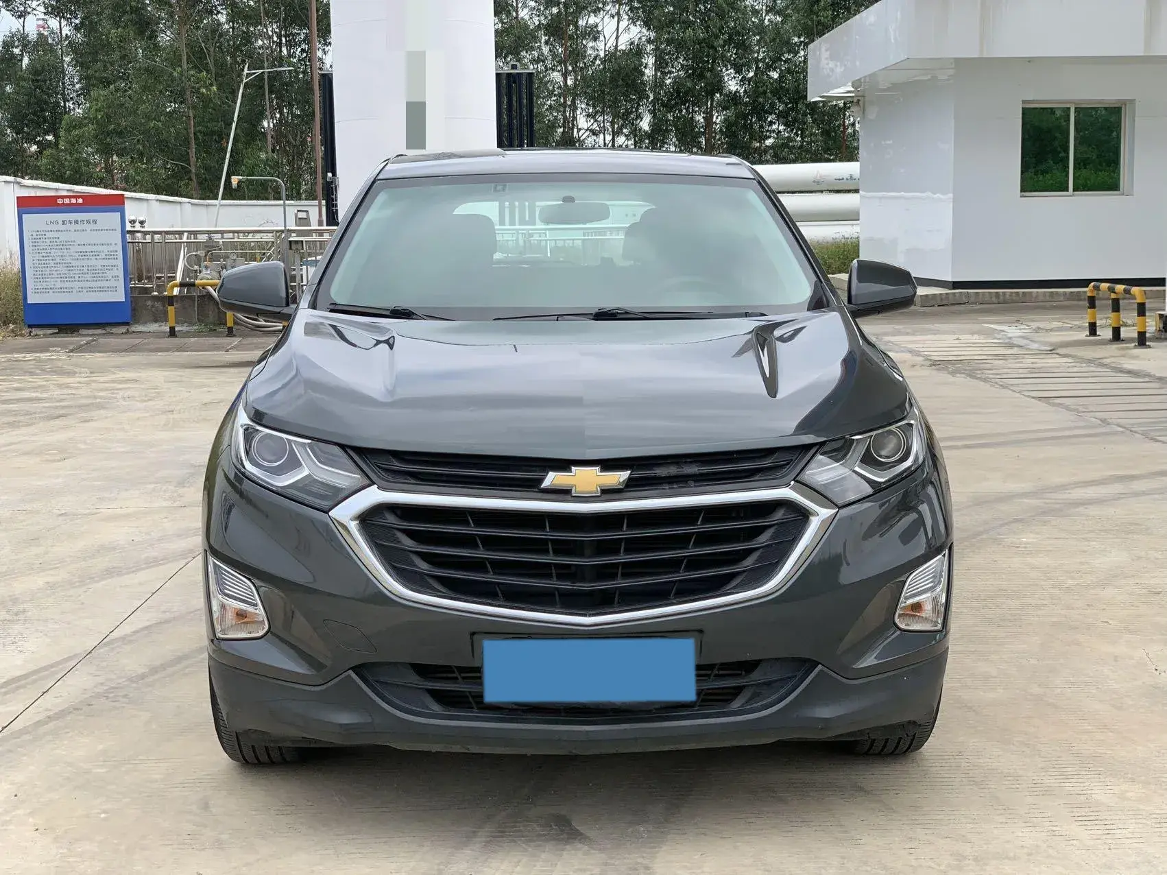 2019 CHEVROLET EQUINOX thumbnail 2