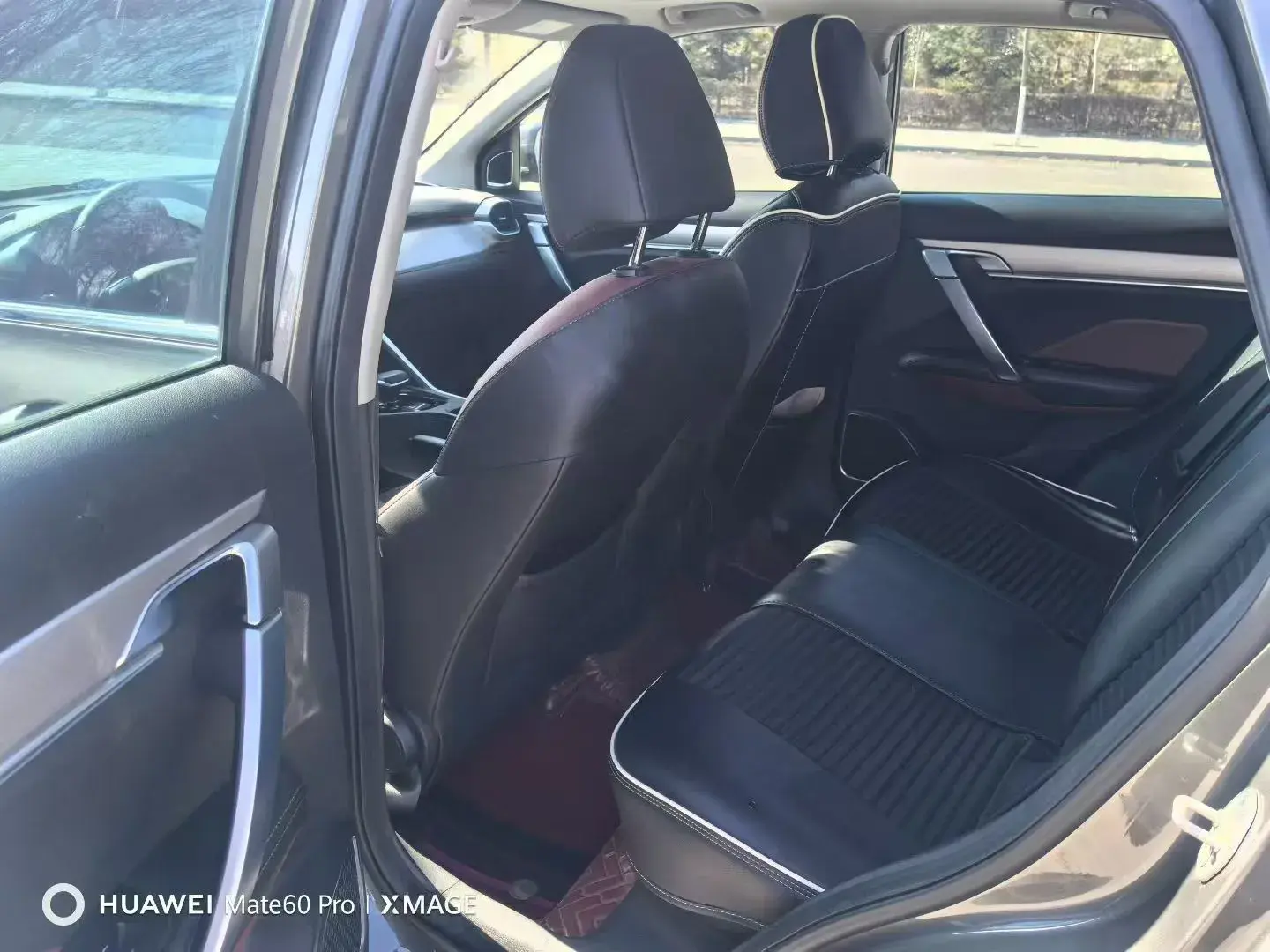 2021 GEELY COOLRAY thumbnail 3