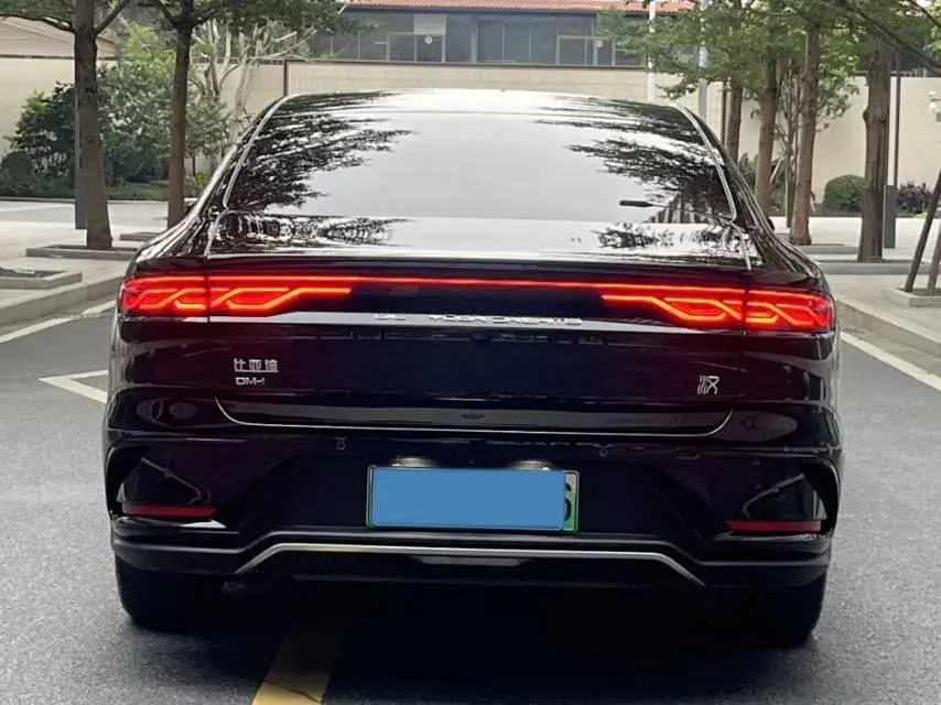 2025 BYD HAN thumbnail 4