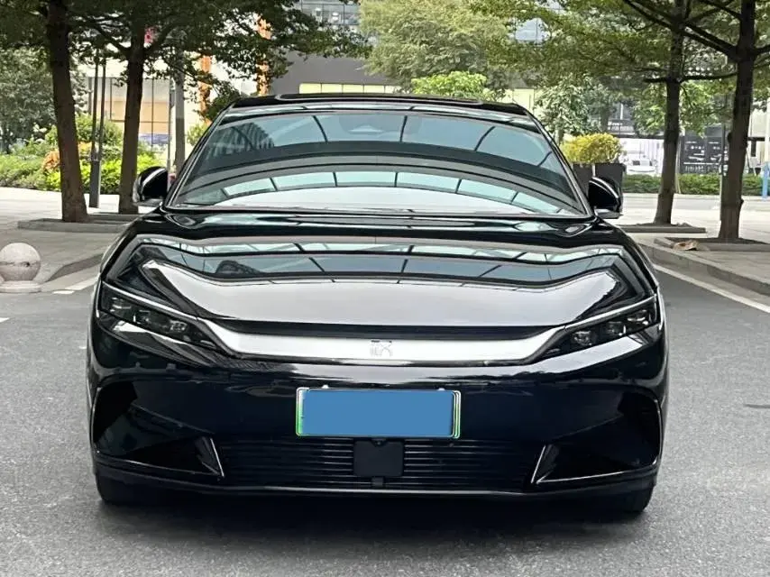 2025 BYD HAN thumbnail 2