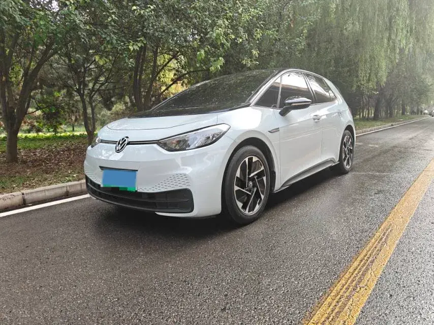 2023 VOLKSWAGEN ID.3 view 1