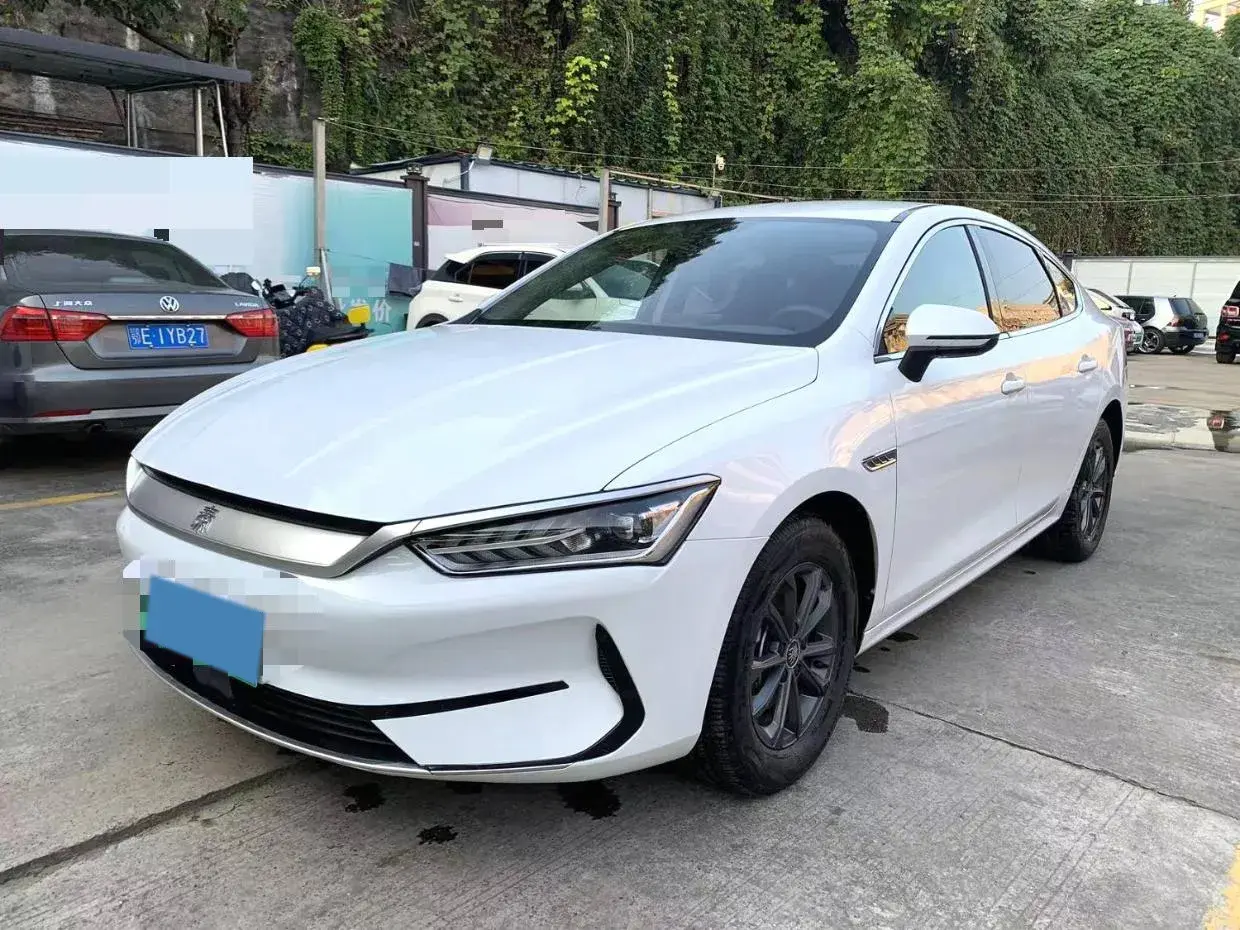 2021 BYD QIN view 1
