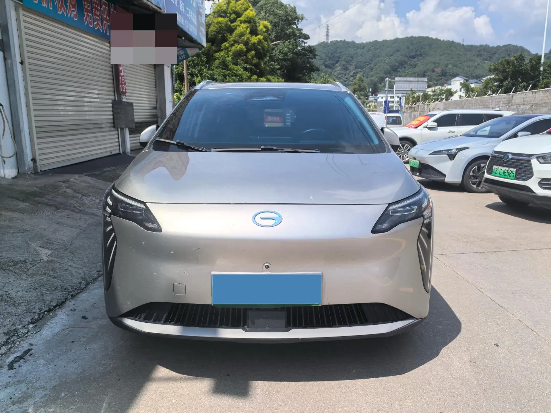 2023 AION Y thumbnail 2