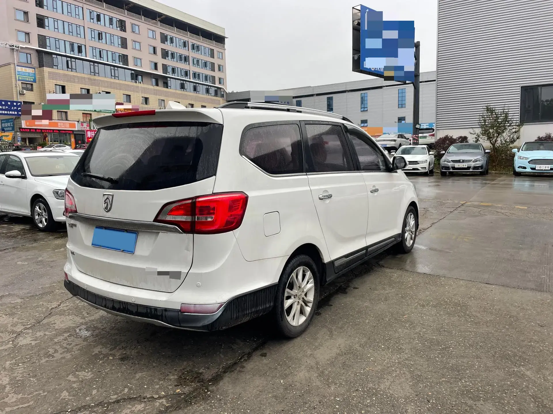 2016 BAOJUN 730 thumbnail 3