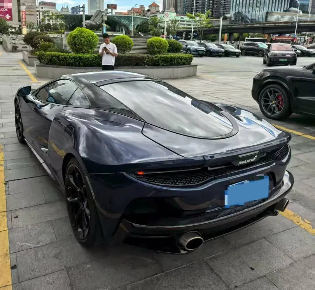 2019 MCLAREN GT thumbnail 2