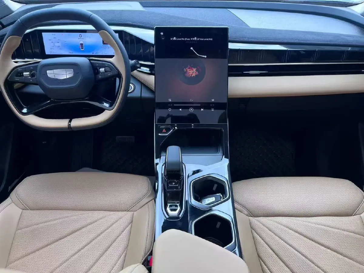 2023 Geely StarRay 1.5T 181HP L4 7DCT,autocango,china used car exporter,china ev exporter,chinese used car exporter,chinese used ev exporter