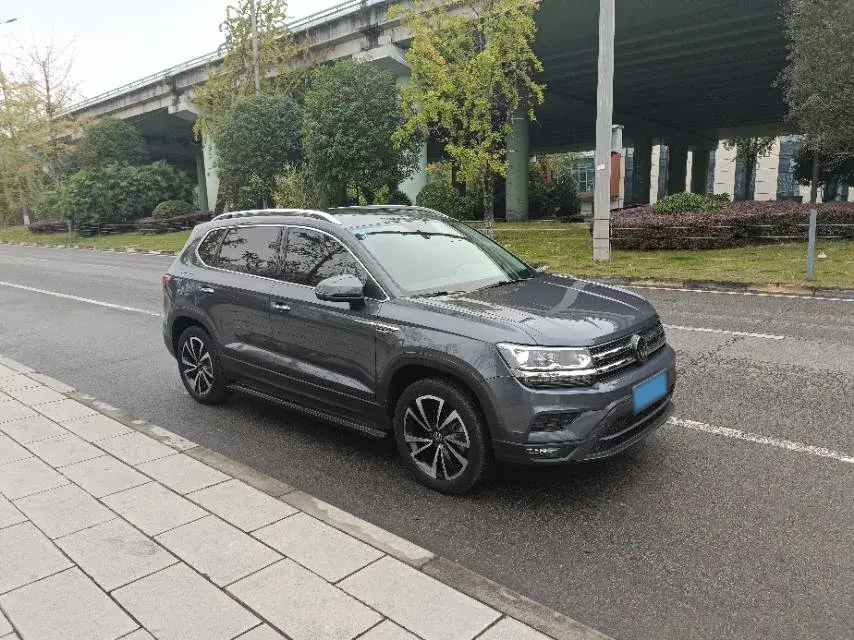 2020 VOLKSWAGEN THARU thumbnail 3