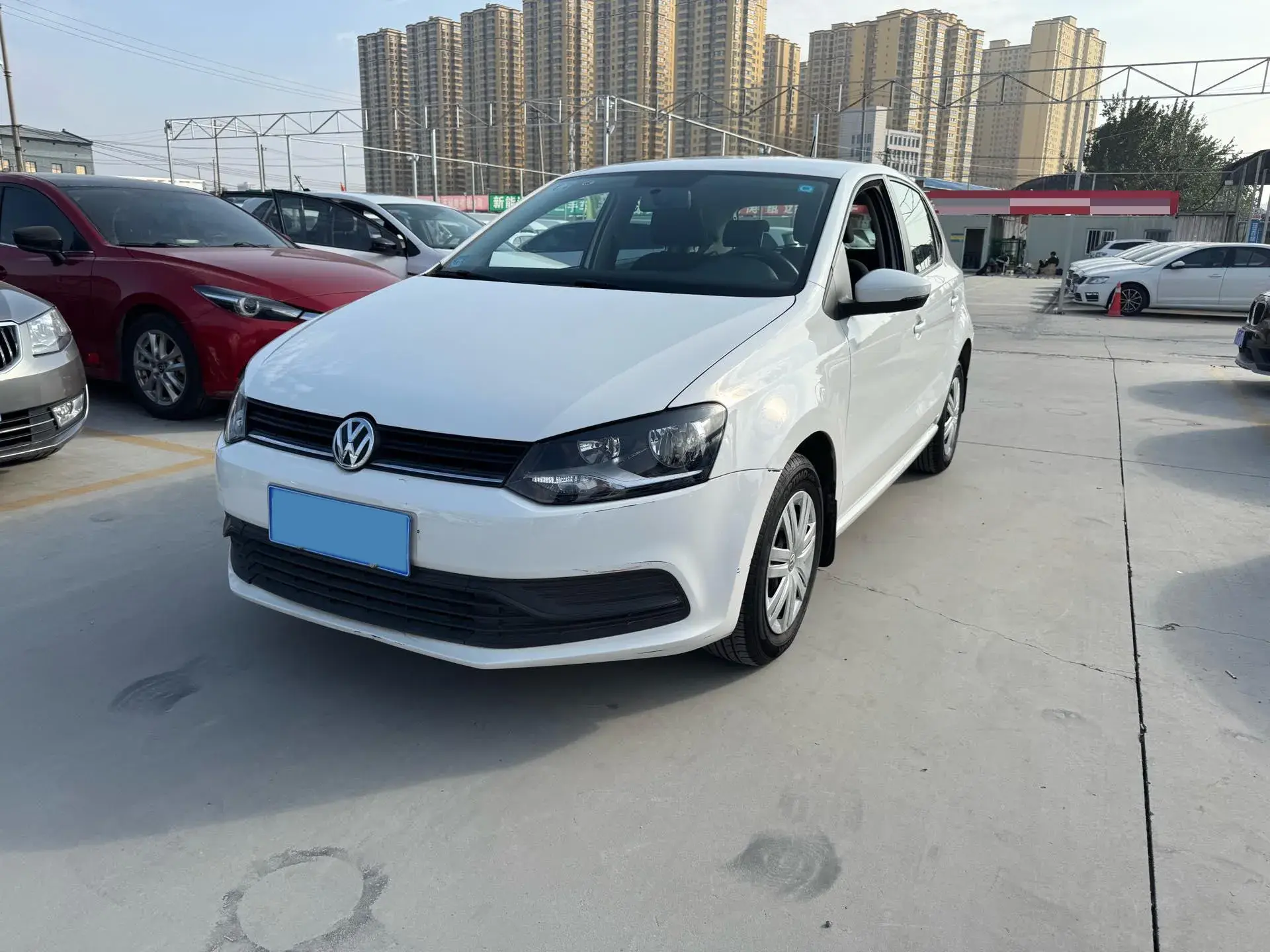 2018 VOLKSWAGEN POLO view 1