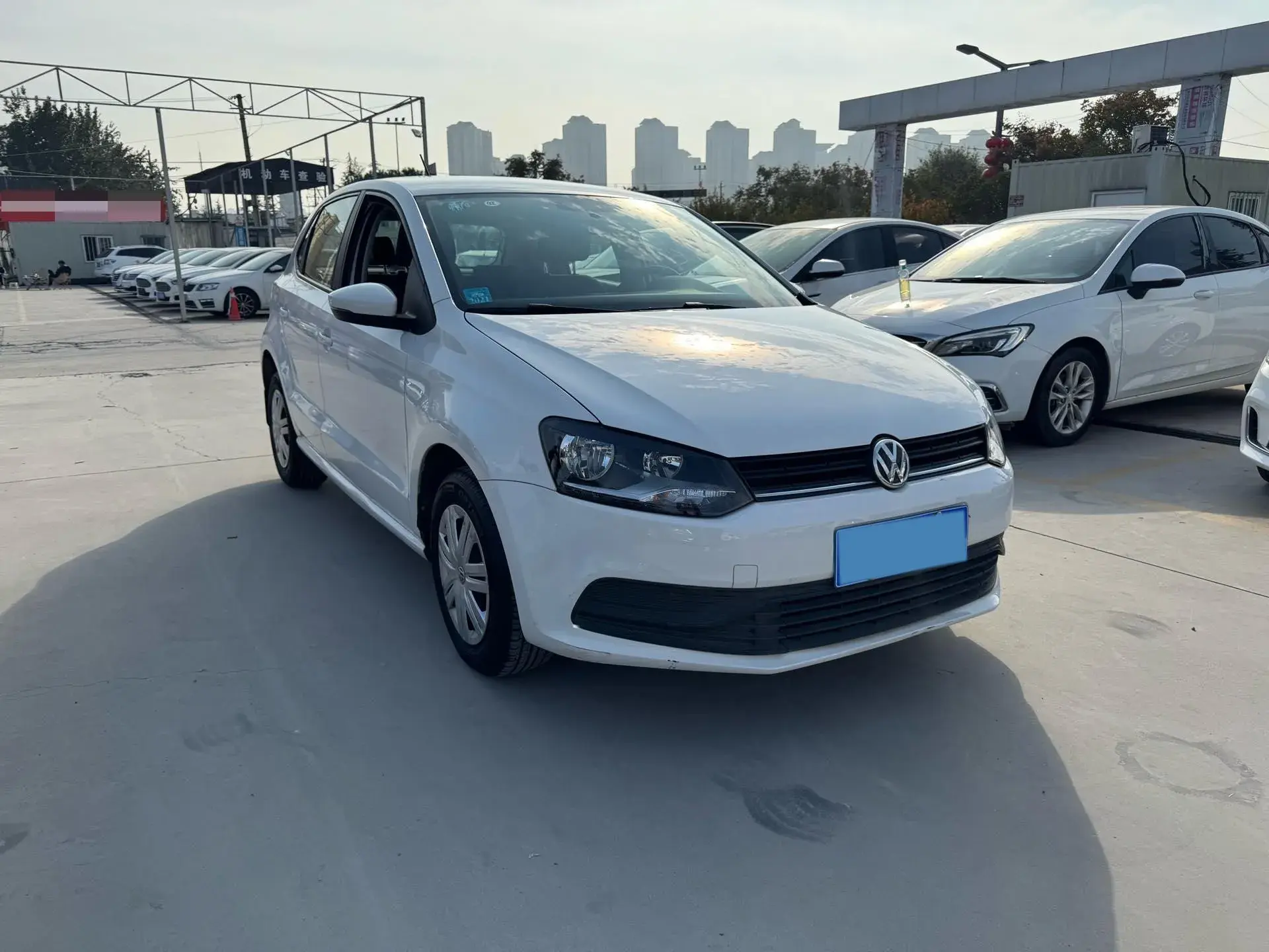 2018 VOLKSWAGEN POLO thumbnail 3