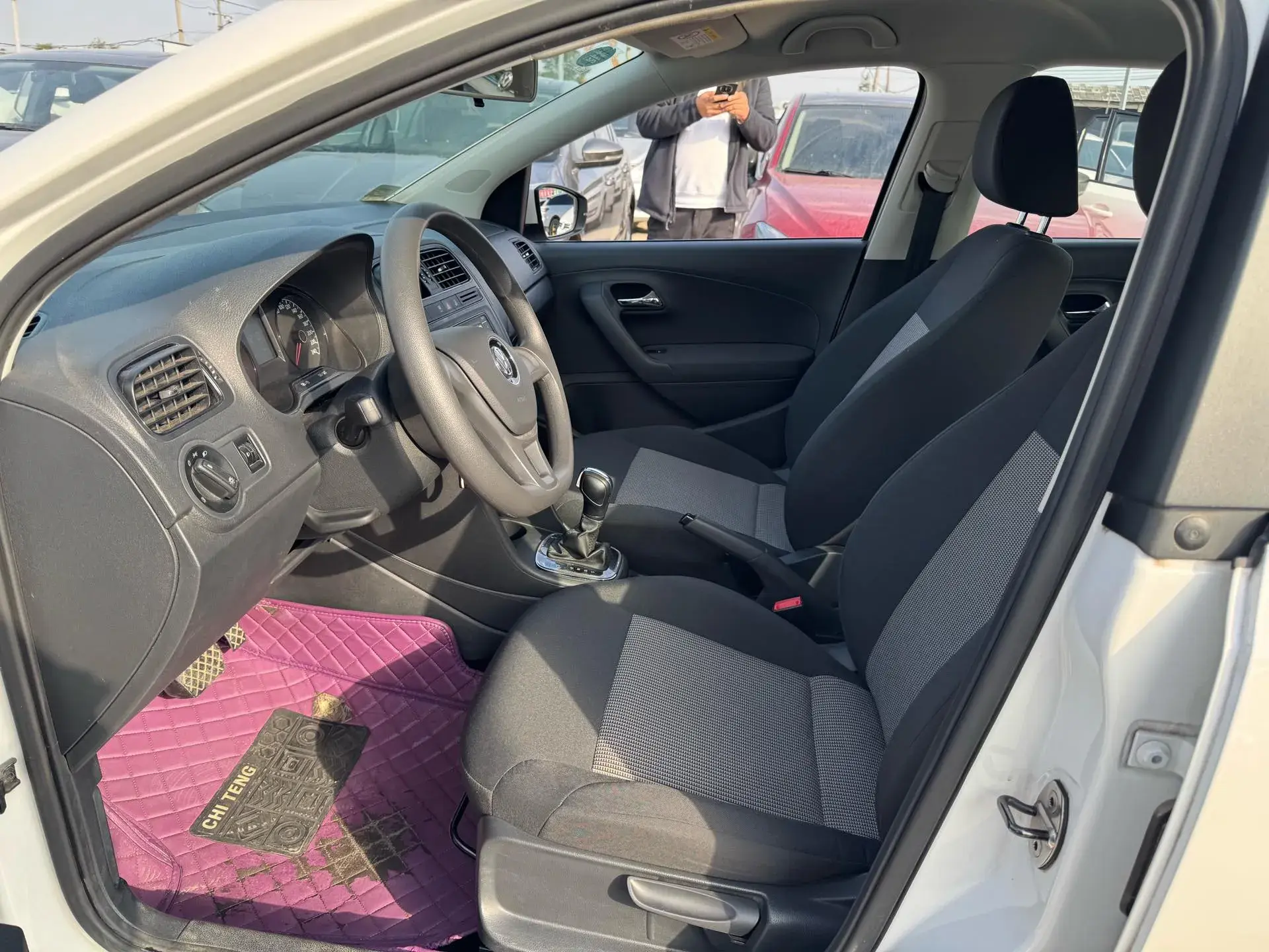 2018 VOLKSWAGEN POLO thumbnail 4