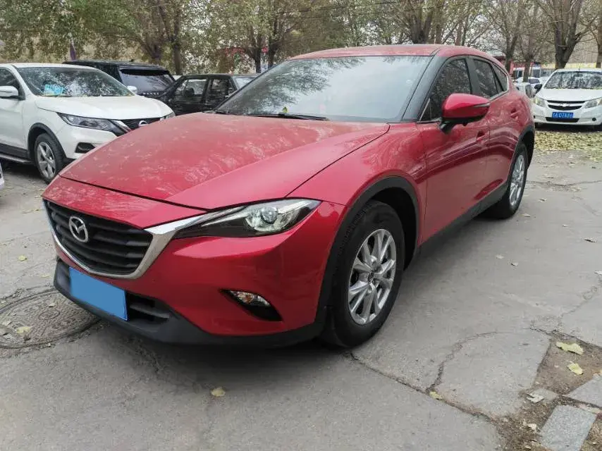 2018 MAZDA CX-4 view 1