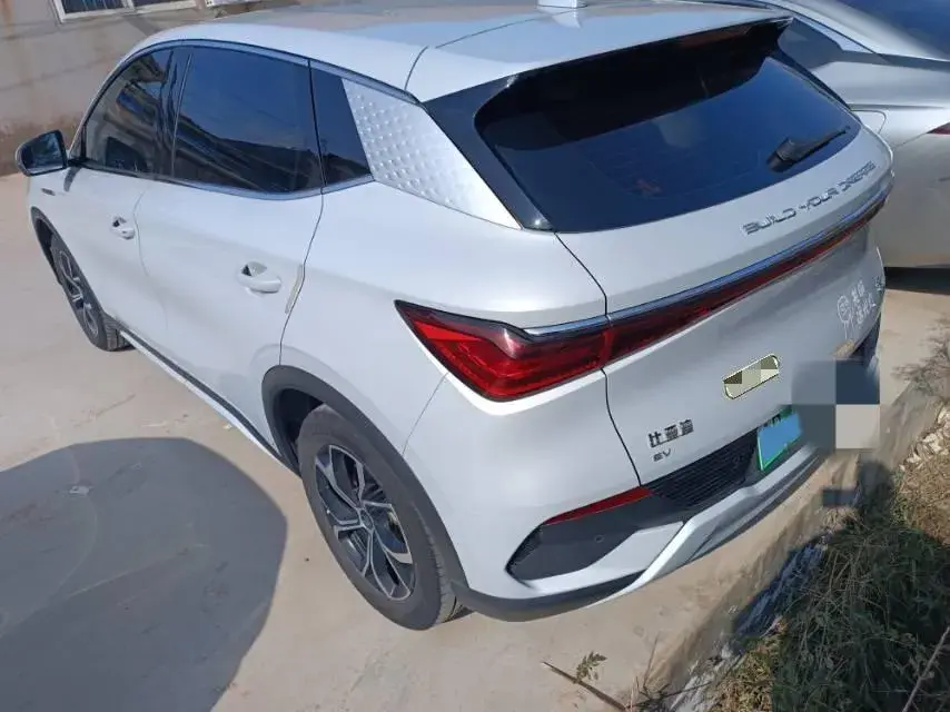 2024 BYD YUAN thumbnail 4