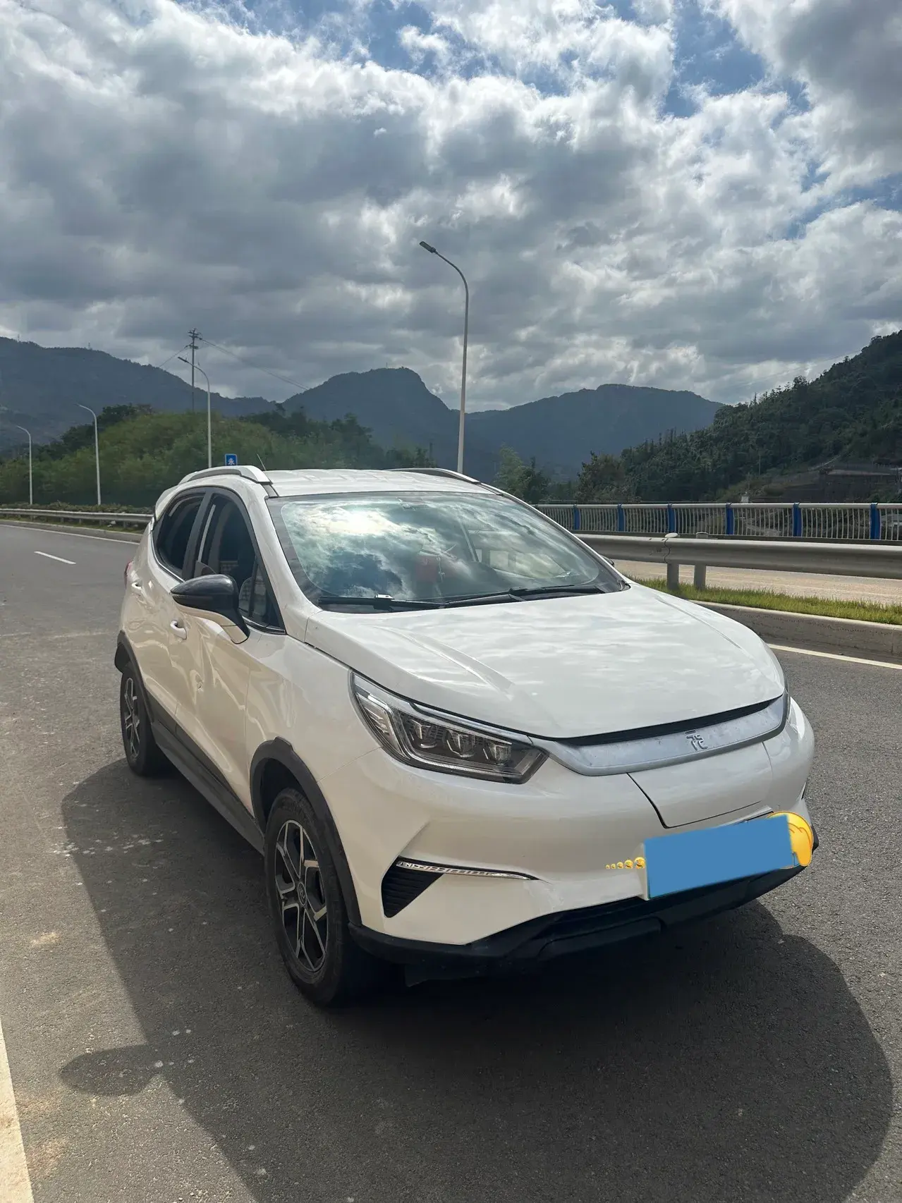 2021 BYD YUAN thumbnail 3