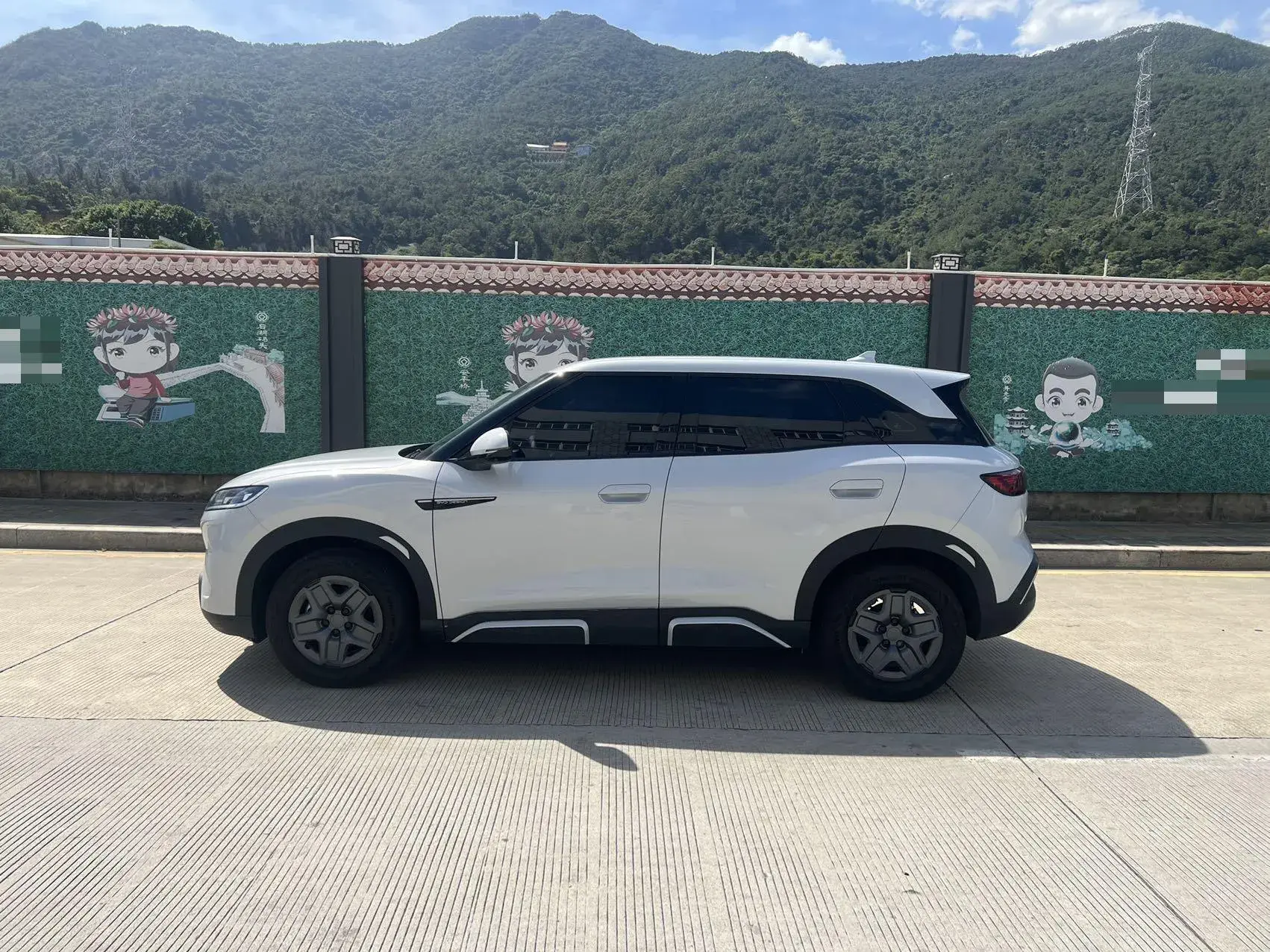 2024 BYD YUANUP thumbnail 3