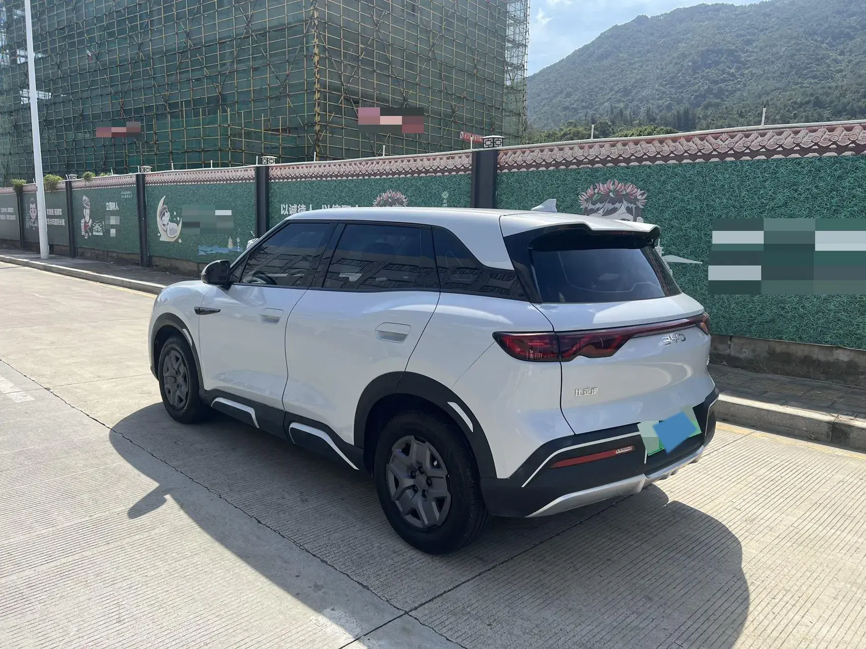 2024 BYD YUANUP thumbnail 4