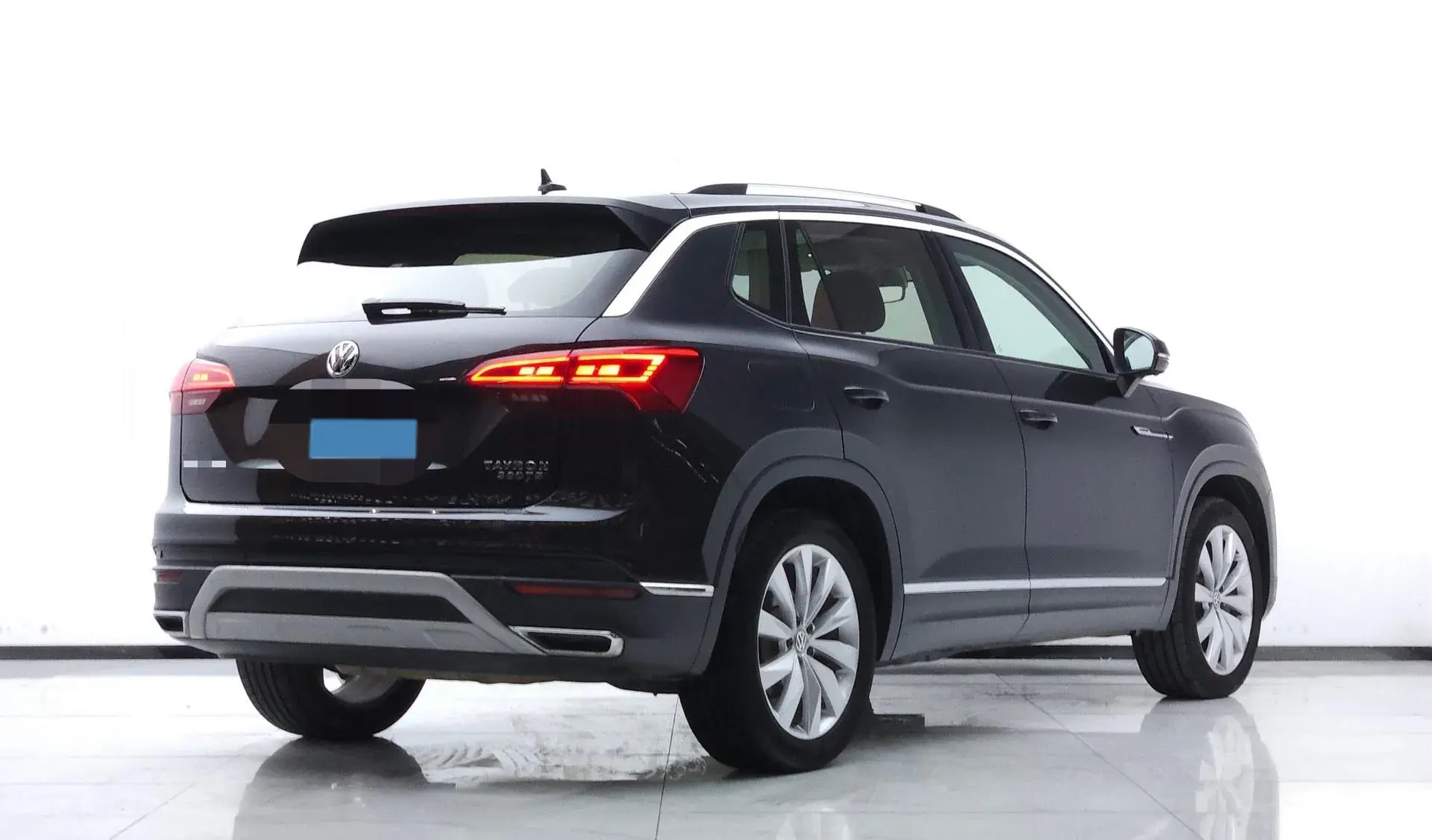 2020 VOLKSWAGEN TAYRON thumbnail 3