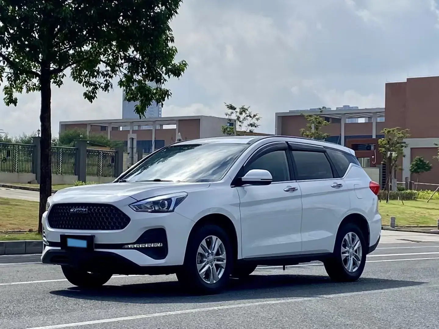 2019 HAVAL M6 view 1