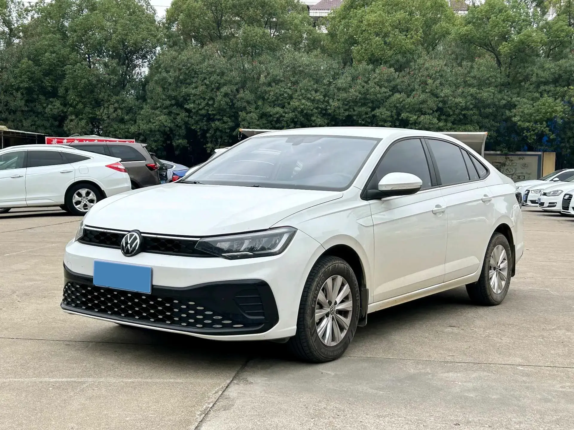 2023 VOLKSWAGEN LAVIDA view 1