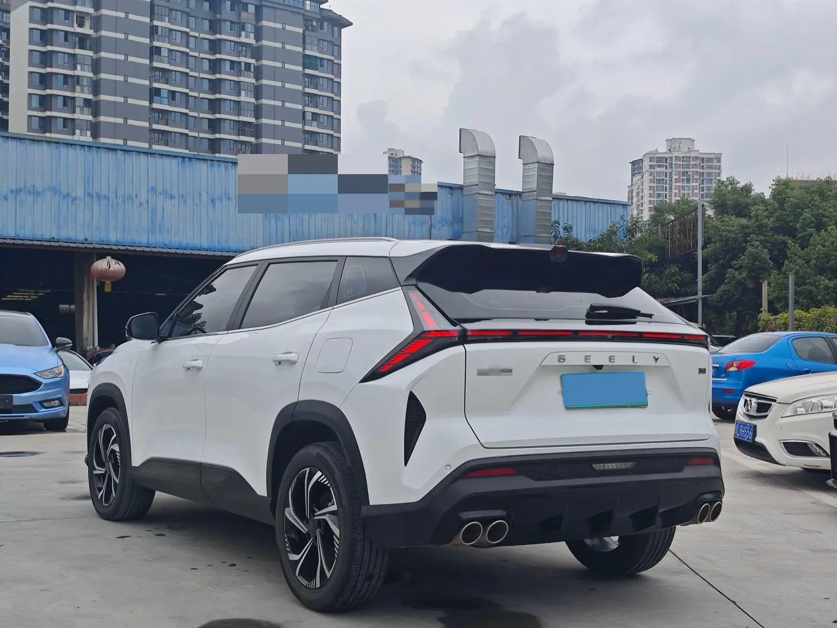 2023 GEELY AZKARRA thumbnail 4