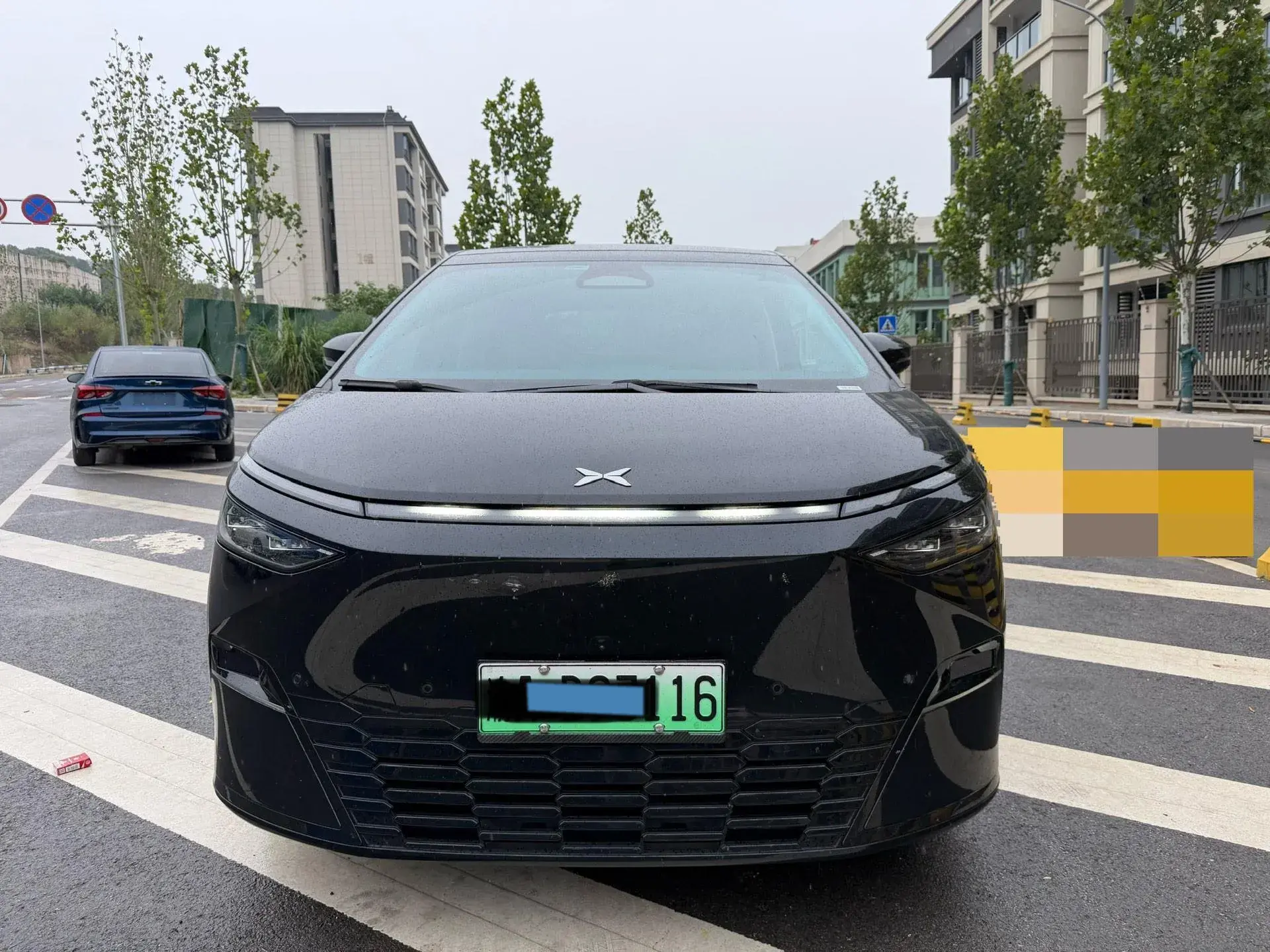 2024 XPENG X9 thumbnail 2