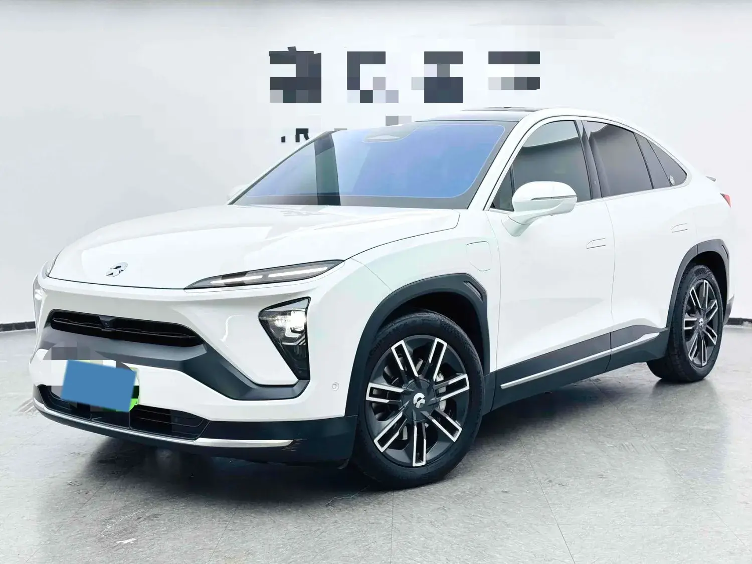 2020 NIO EC6 view 1