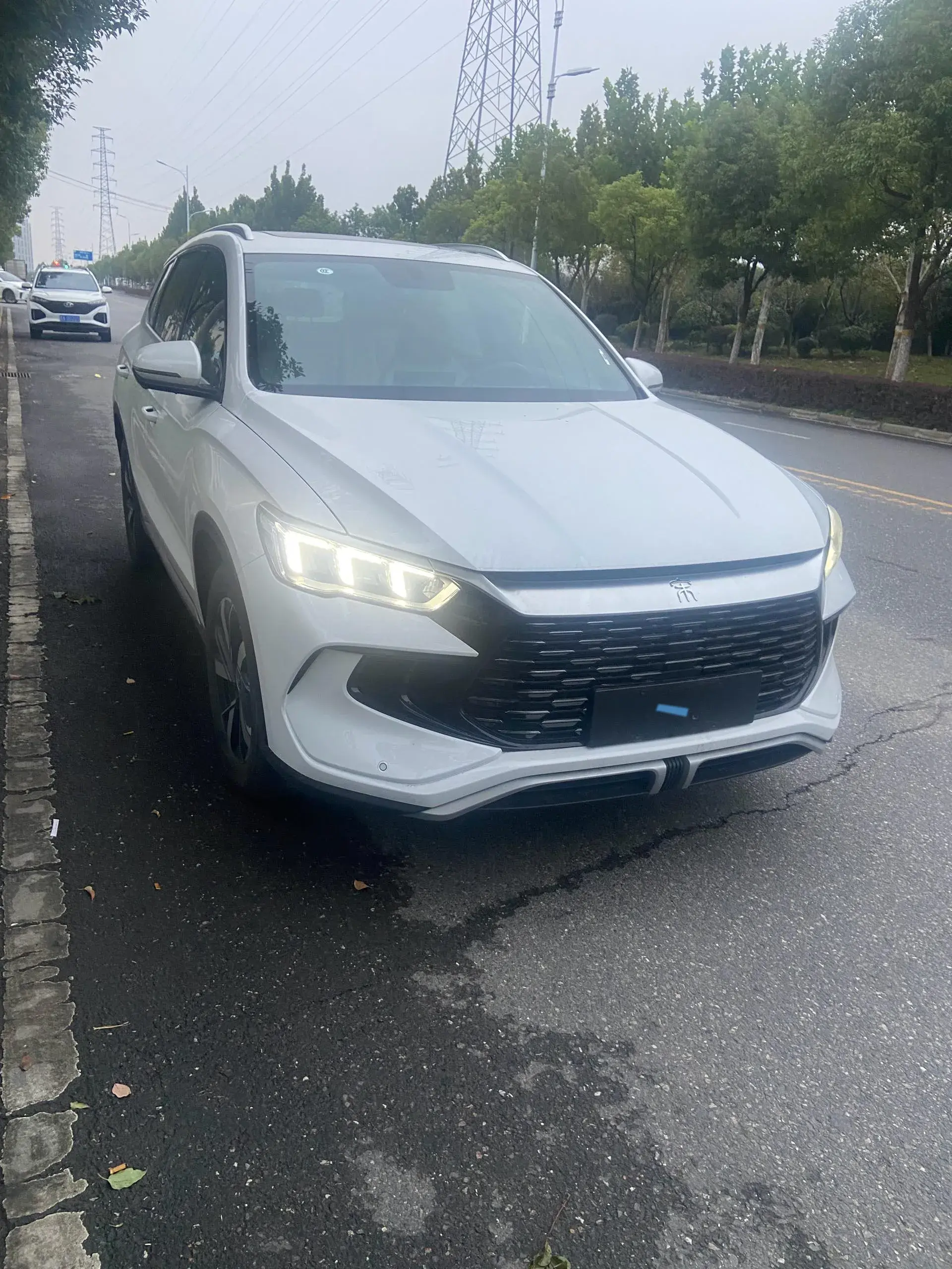 2023 BYD SONG thumbnail 3