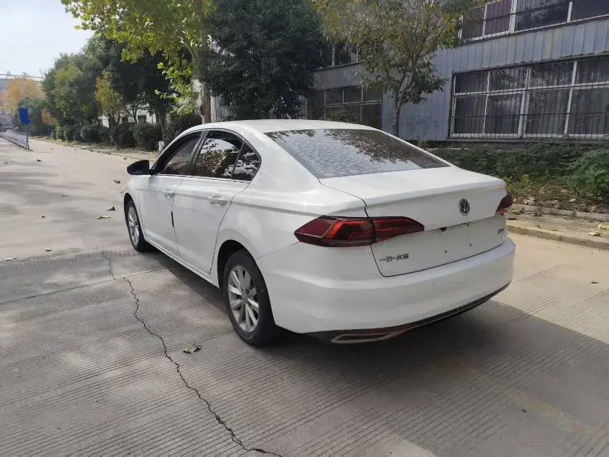 2019 VOLKSWAGEN BORA thumbnail 3