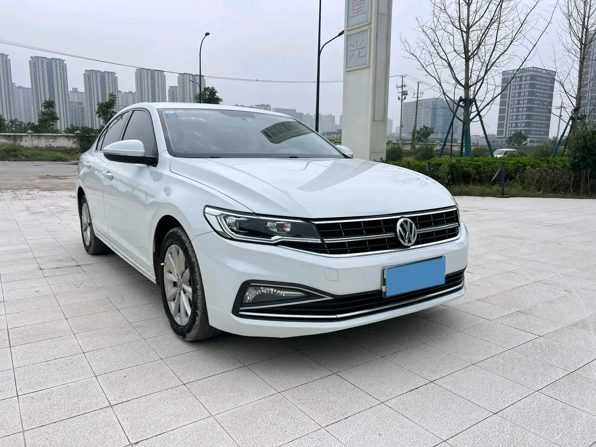 2020 VOLKSWAGEN BORA thumbnail 3