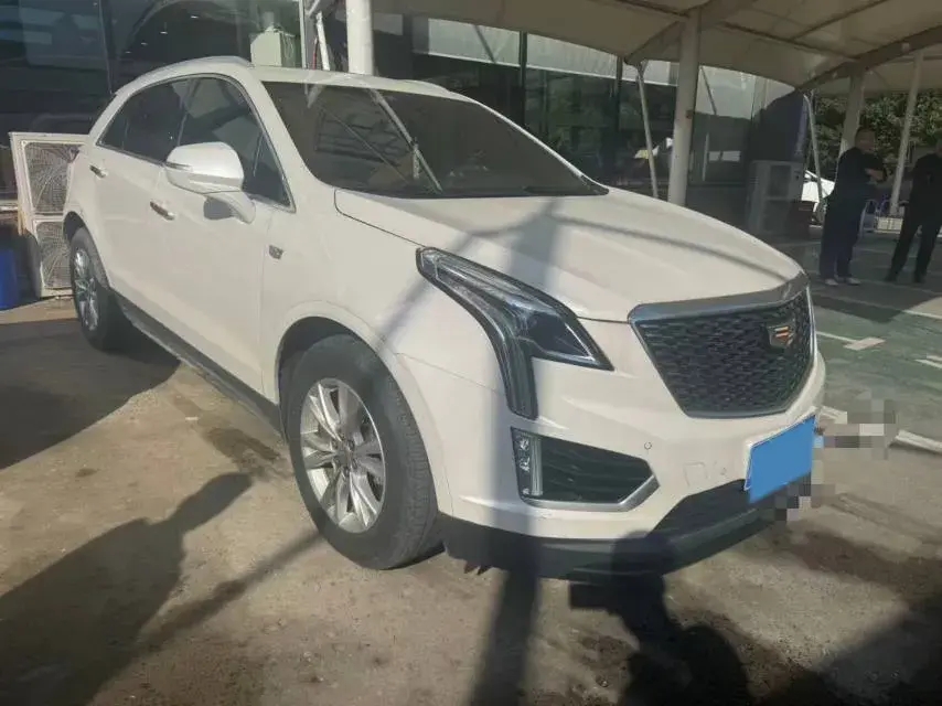 2020 CADILLAC XT5 thumbnail 2