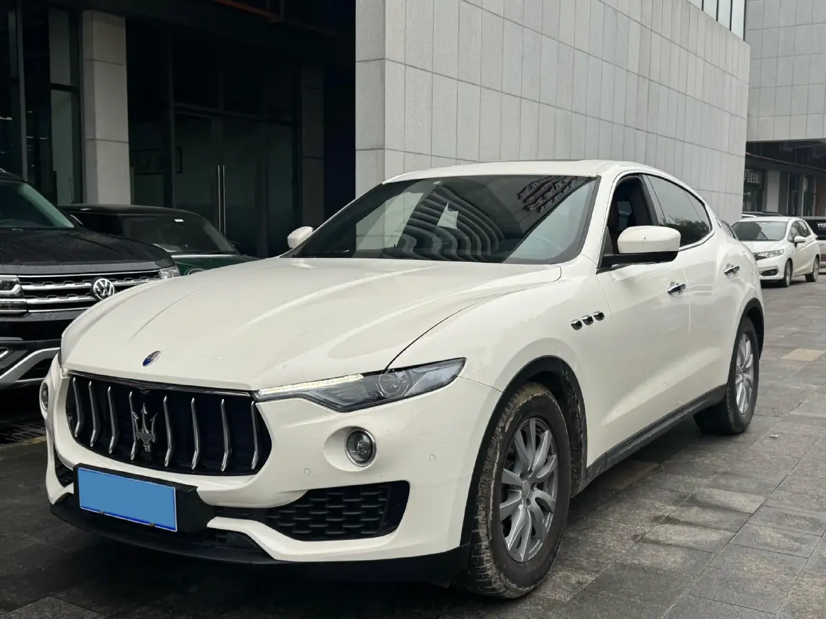 2018 Maserati Levante 3.0T 350HP V6 8AT