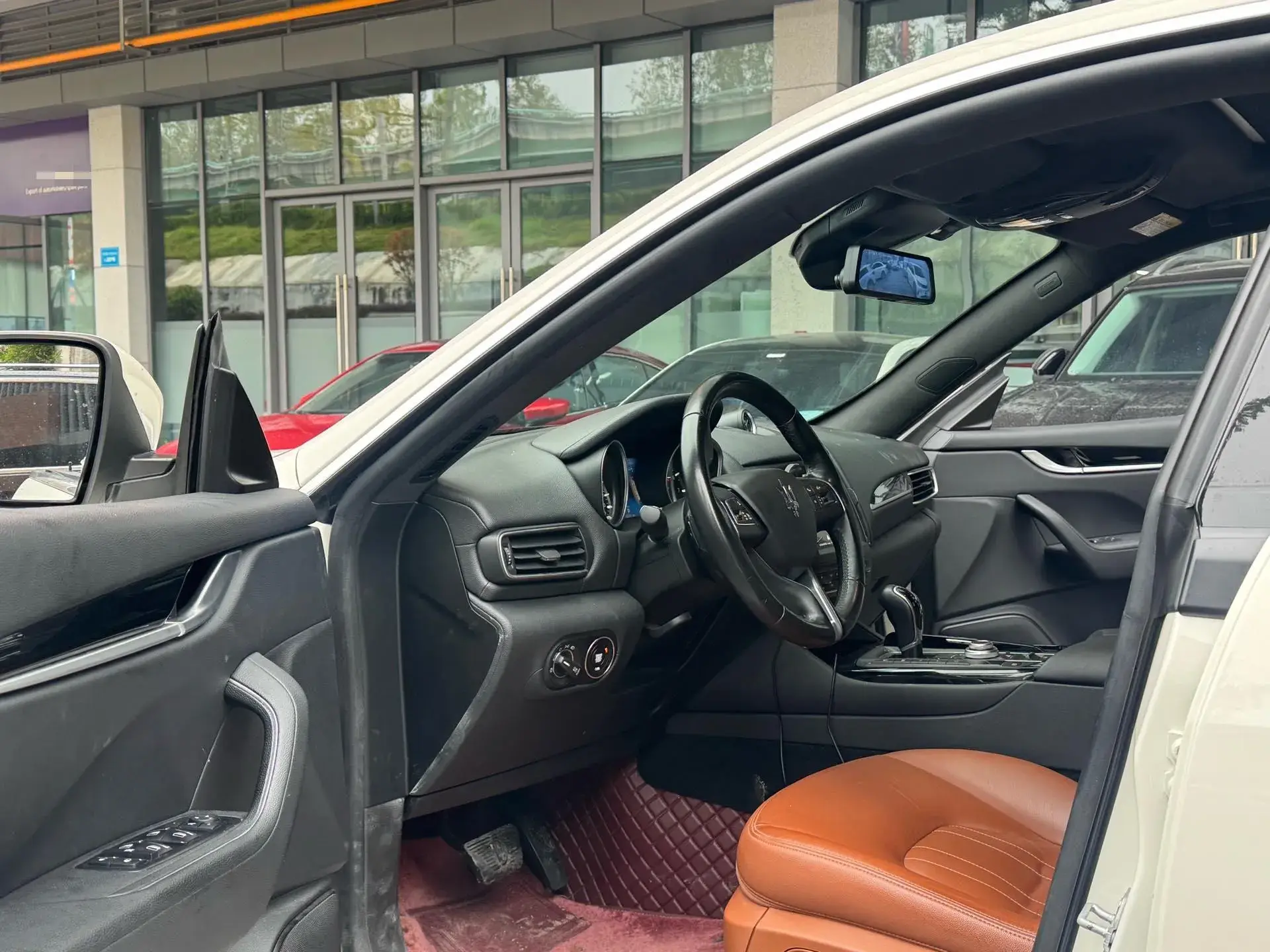 2018 MASERATI LEVANTE thumbnail 4