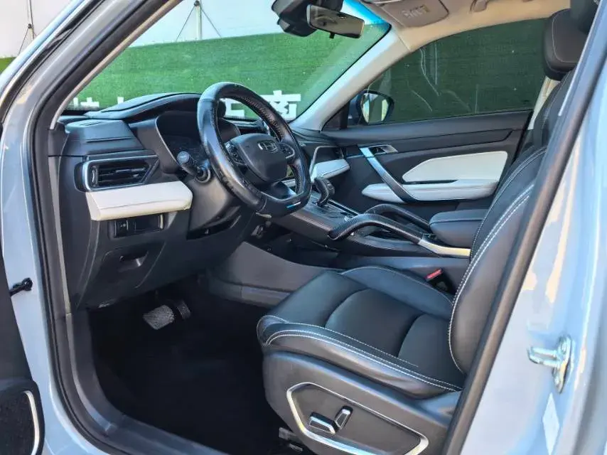 2022 GEELY AZKARRA thumbnail 4