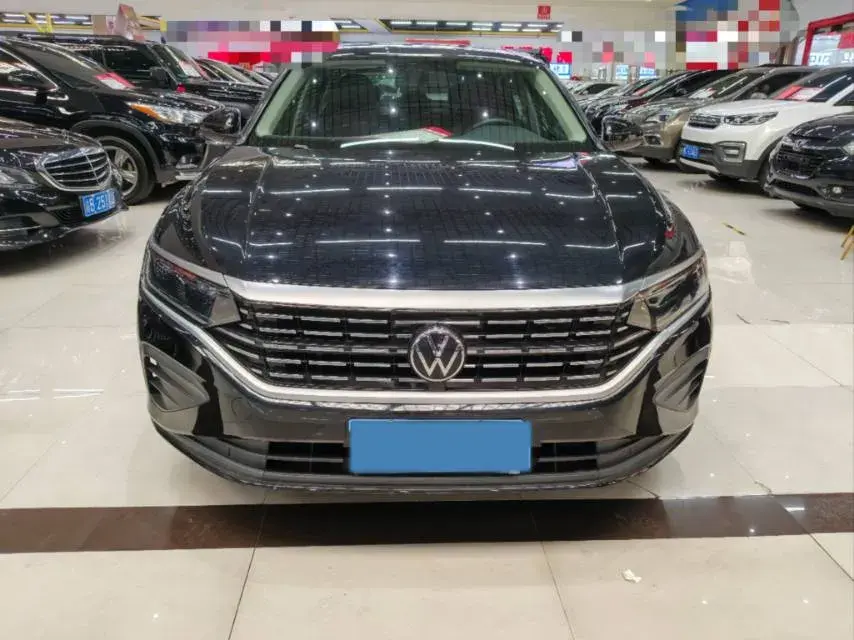 2022 VOLKSWAGEN PASSAT thumbnail 2