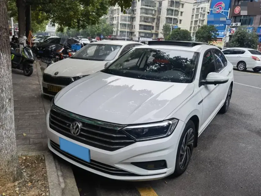 2022 VOLKSWAGEN SAGITAR view 1