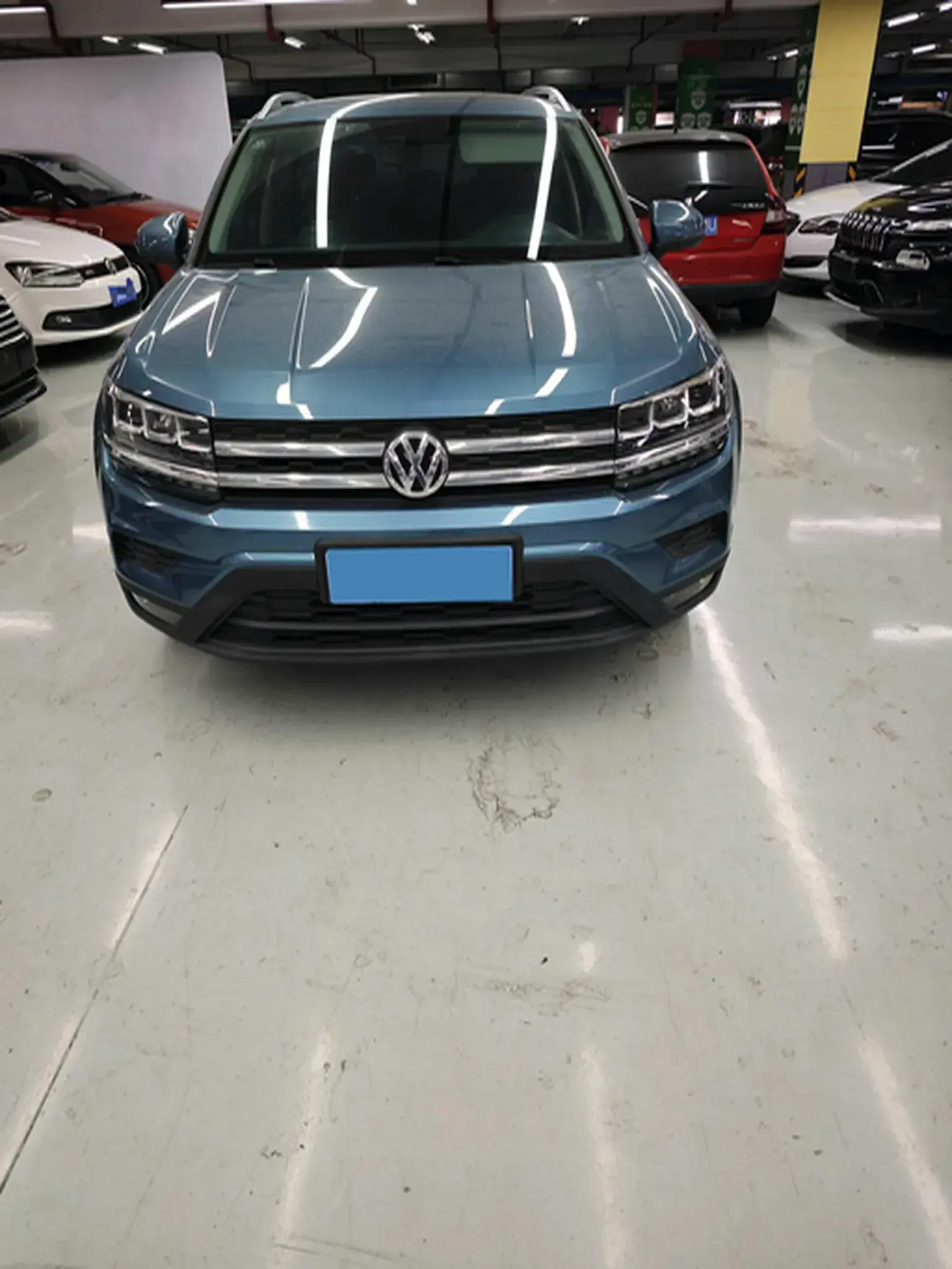 2019 VOLKSWAGEN THARU thumbnail 3