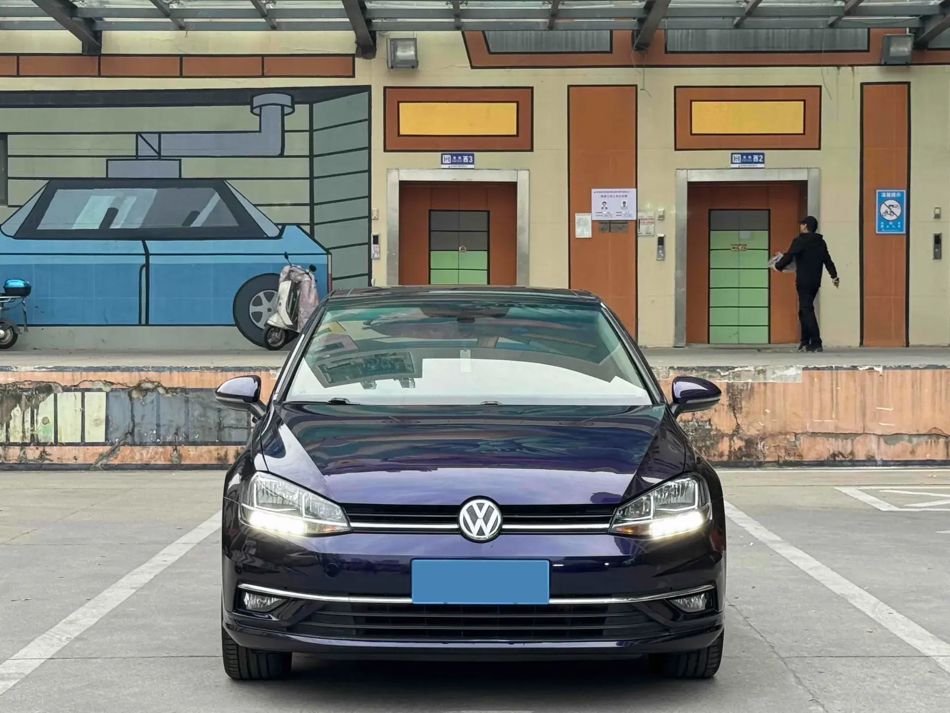 2018 VOLKSWAGEN GOLF thumbnail 2