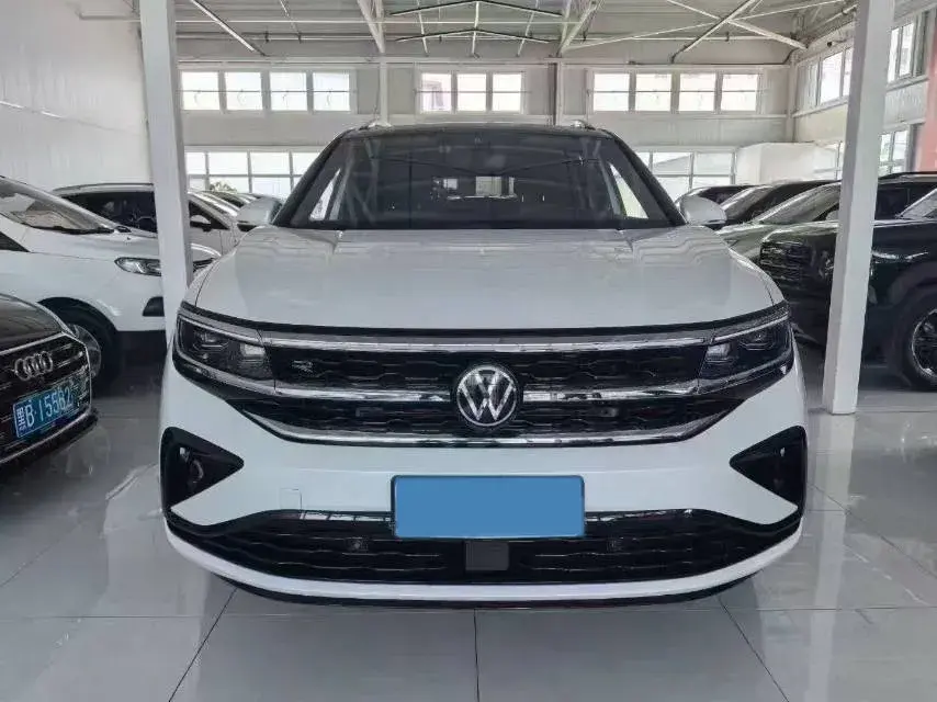 2021 VOLKSWAGEN TALAGON thumbnail 2