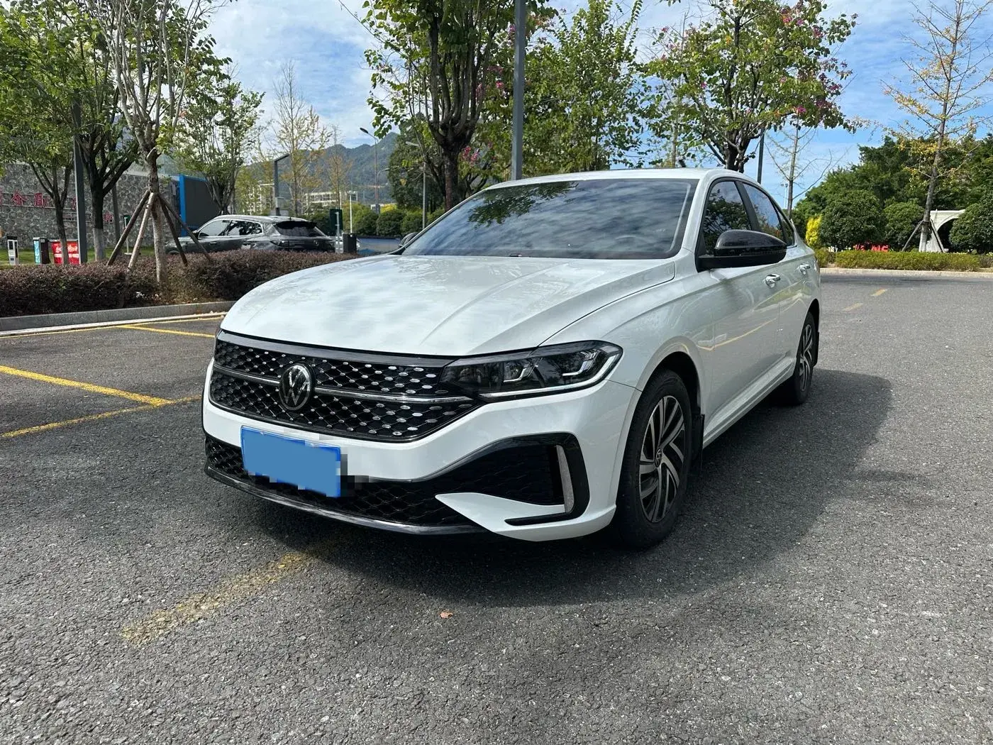 2023 VOLKSWAGEN LAVIDA view 1