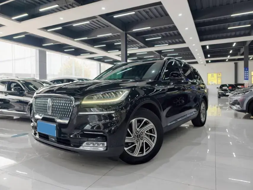 2020 LINCOLN AVIATOR view 1